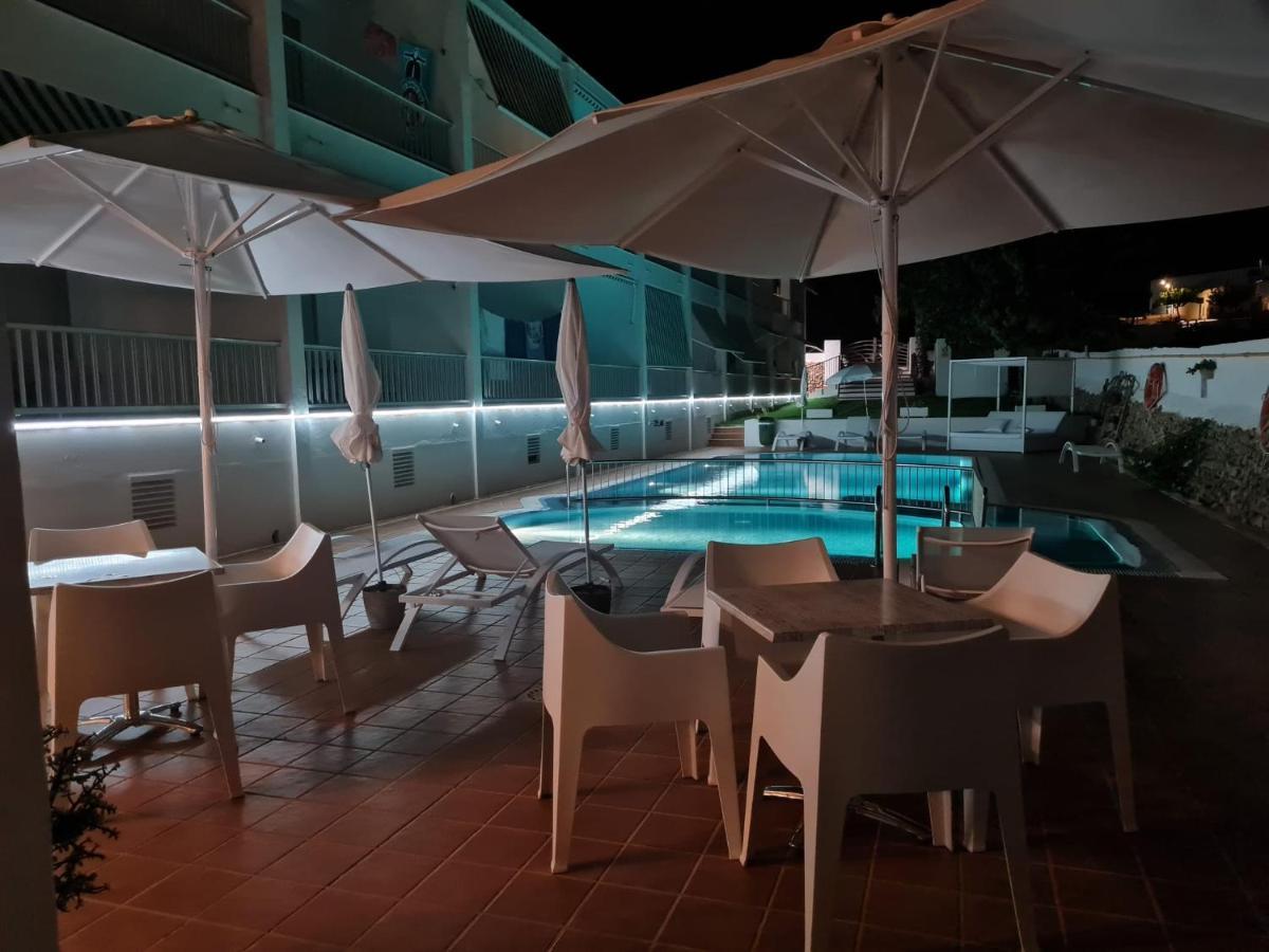 Hostal S'Algaret ฟอร์เนลส์ ภายนอก รูปภาพ