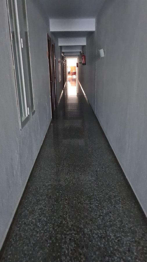Hostal S'Algaret ฟอร์เนลส์ ภายนอก รูปภาพ