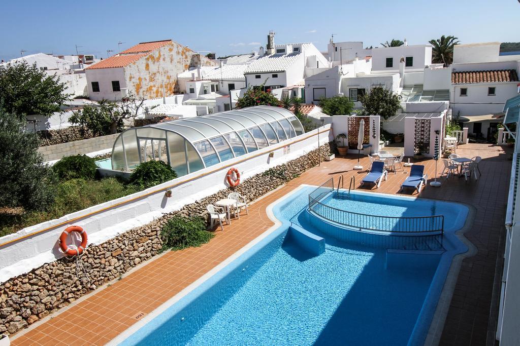 Hostal S'Algaret ฟอร์เนลส์ ภายนอก รูปภาพ