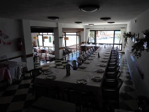 Hostal S'Algaret ฟอร์เนลส์ ภายนอก รูปภาพ